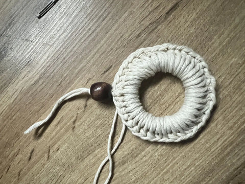 Helppo koriste joulukuuseen